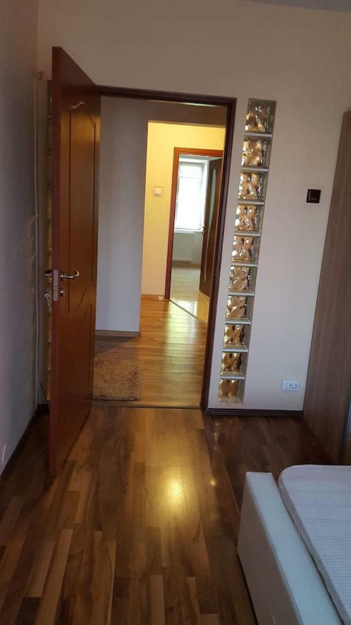 Apartament Gia Oradea Buitenkant foto